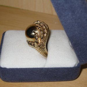 Vintage 14k Golden ring - Dragon's claw holding a lucky orb